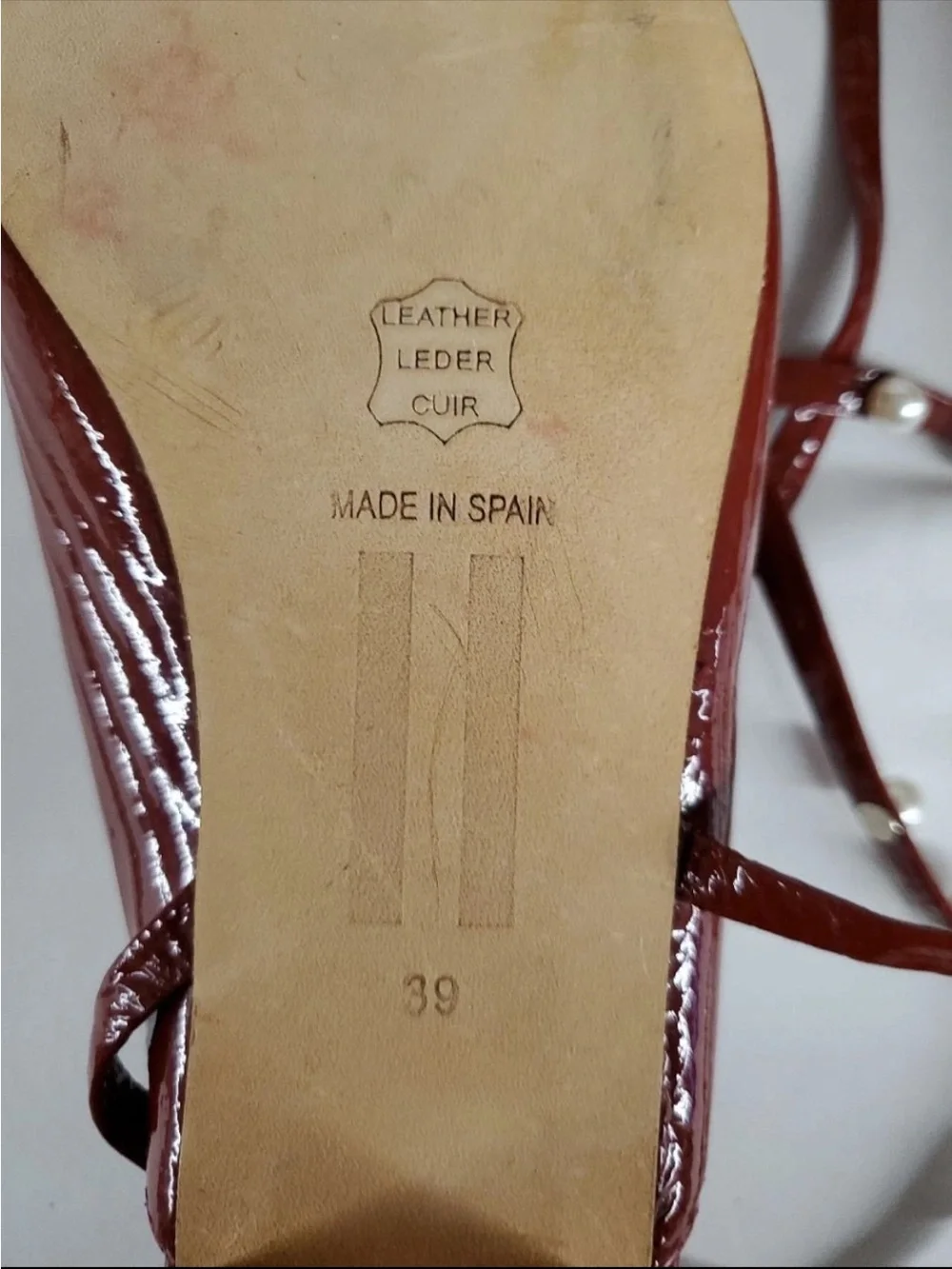 Miista-London Red Patent Square Toe Kitten Heels NWOB Size 39